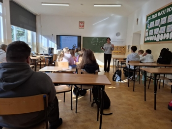 6eea4b4d-2350-4a24-bafb-06e940ddf421.jfif