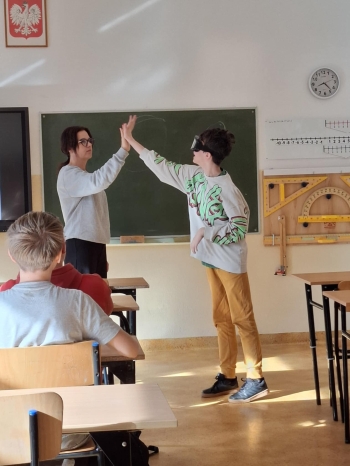 4fcce10b-6f5d-4950-a07b-f6b1bac7a3f1.jfif