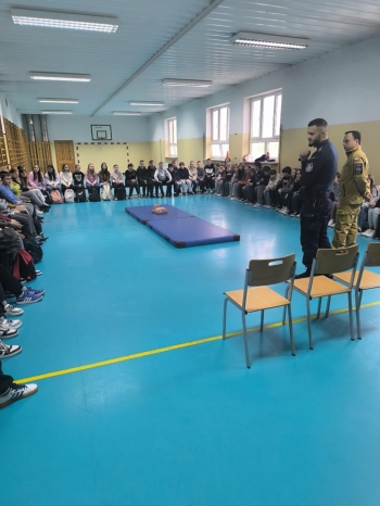 a1d6466d-a0c4-499a-8d33-2e9d9db3fdba.jfif