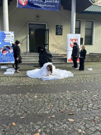 ca7e8a2b-af3c-4c77-b8be-36bfb359cf22.jfif