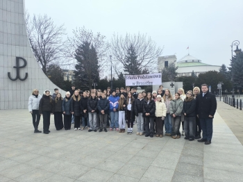 6ab252e8-159f-4ed2-a37c-589c19e04249.jfif