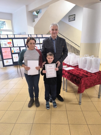 35984361-fa1e-4180-9223-afc984ea59f5.jfif