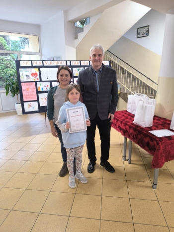 95d42e8b-df73-460b-84b7-3bb499738221.jfif