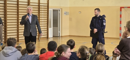 Bezpieczeństwo przede wszystkim - spotkanie z przedstawicielem Policji.