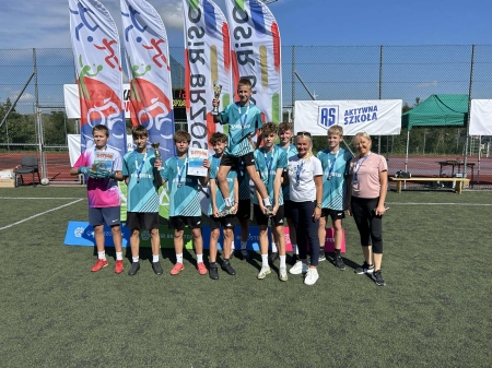 ZWYCIĘSTWO SP BRZOSTEK W LOKALNYCH ELIMINACJACH TURNIEJU PIŁKARSKIEGO U-15