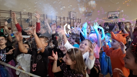 Zabawa andrzejkowa klas I-III i IV-VIII