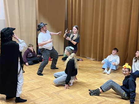 WARSZTATY TEATRALNE W RAMACH RZĄDOWEGO PROGRAMU „WYJŚCIE Z KLASĄ”