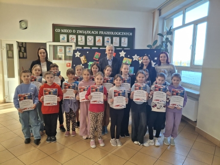 KONKURS NA KARTKĘ ŚWIĄTECZNĄ W JĘZYKU ANGIELSKIM