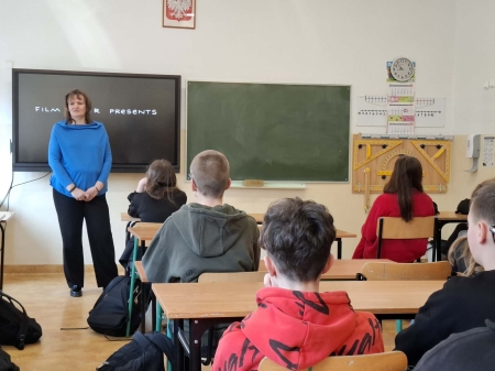 SPOTKANIE Z TERAPEUTĄ UZALEŻNIEŃ 